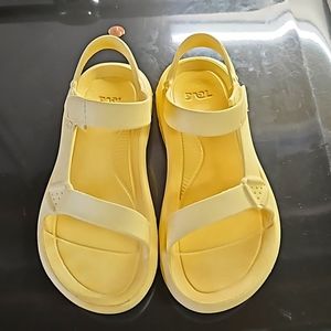 TEVA sandals, hurricane drift, Yellow
